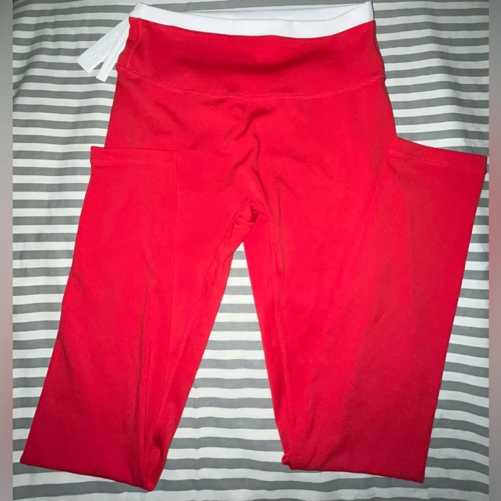 Paragon Fitwear Reluna Double-Layer Sports Bra and Leggings in Siren Size M - Picture 5 of 7